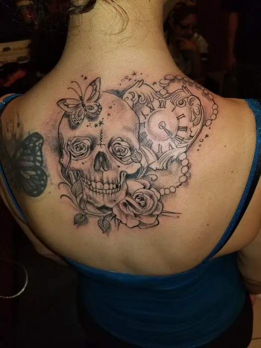 Wildlife Tattoo & Piercing 8