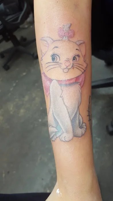Clandestine Rabbit Tattoo & Piercing Studio 3