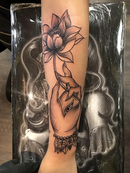 Gusto Tattoo Co 1