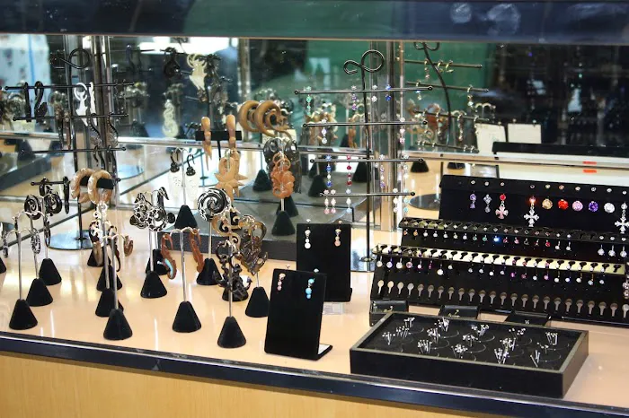 Santa Clarita Tattoo & Body Piercing 2