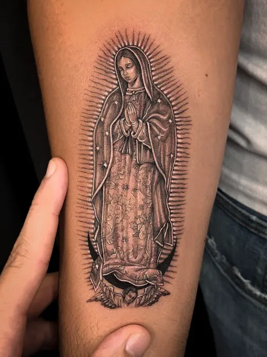 Cacho tattoo studio 4