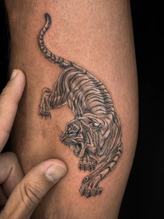 Cacho tattoo studio 3