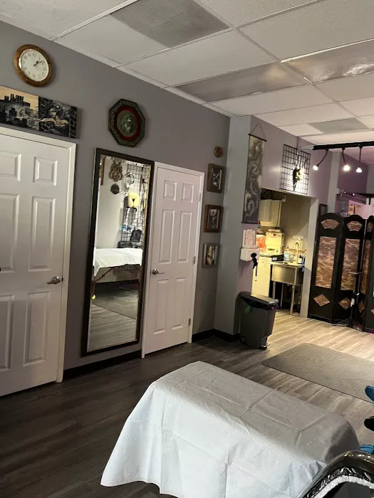 Howling Winds Tattoo Studio 1