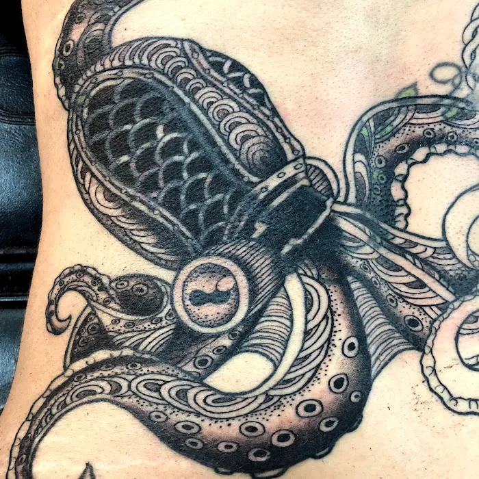 The Tattoo Room 8