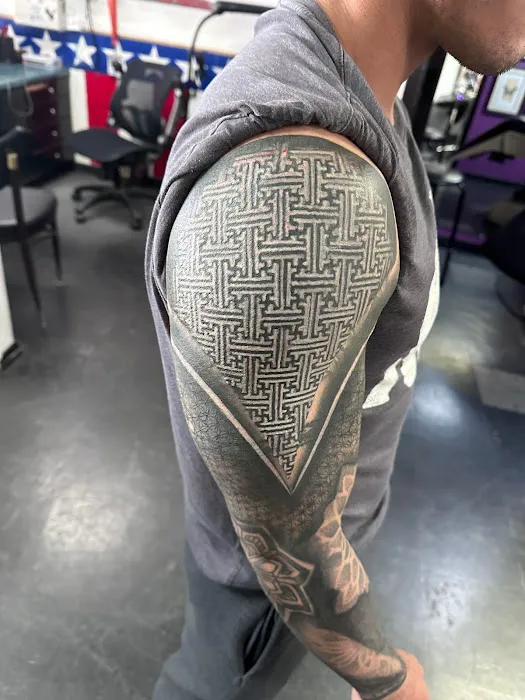 AK Tattooer 6