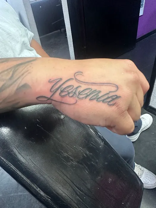 AK Tattooer 4