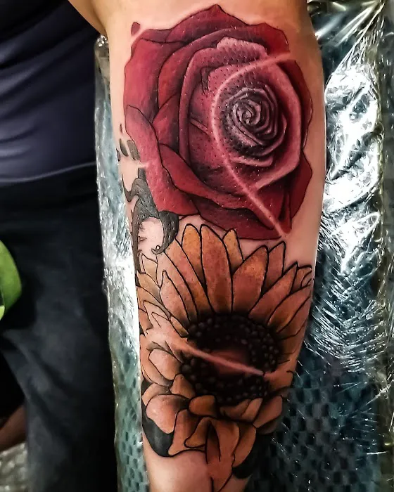 Ink Fever Tattoos and Body Piercing 9
