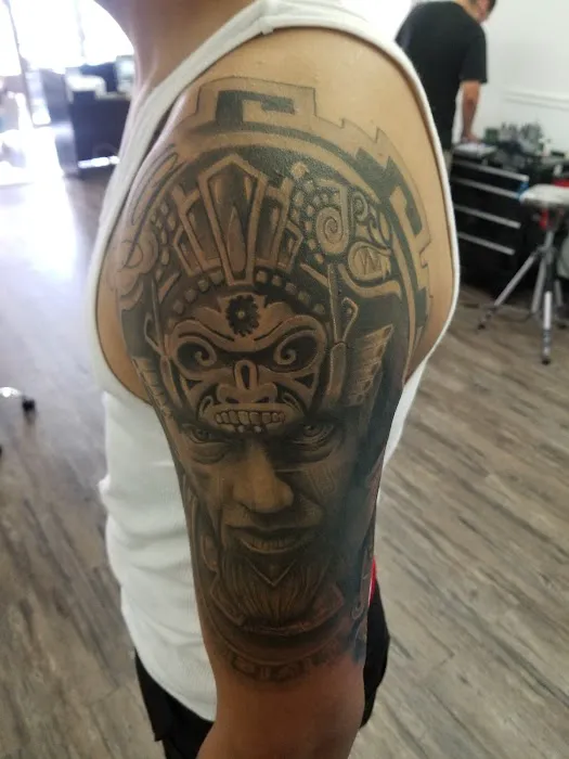 RESILIENCE TATTOO COLLECTIVE 0