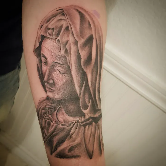 Central City Tattoo 3