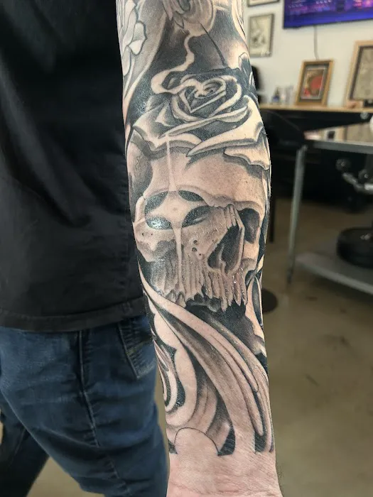 Calafia Tattoo Studio 6