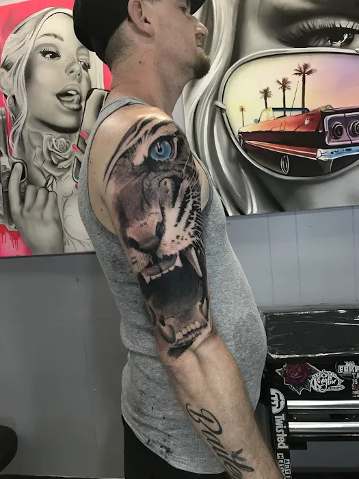 Soleil ink lounge 5