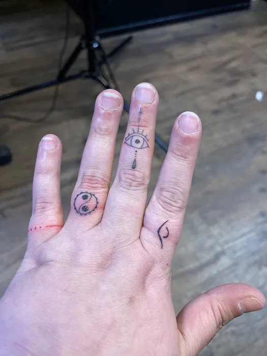 The Madd Tatter'z Tattoo Parlor 2