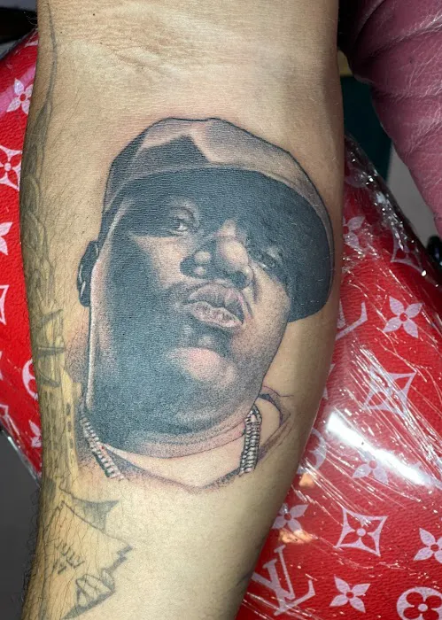 The Madd Tatter'z Tattoo Parlor 8