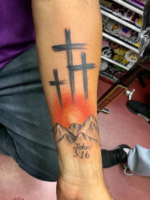 Mission Tattoo & Piercing 4