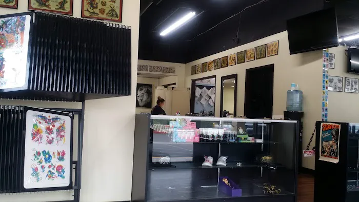 Mission Tattoo & Piercing 1