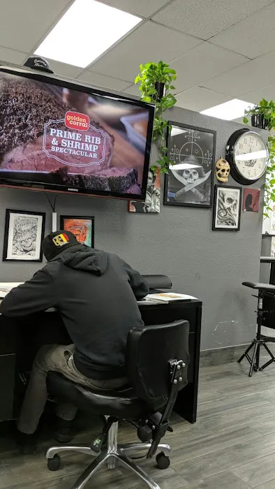 Corona Tattoo & Piercing 1