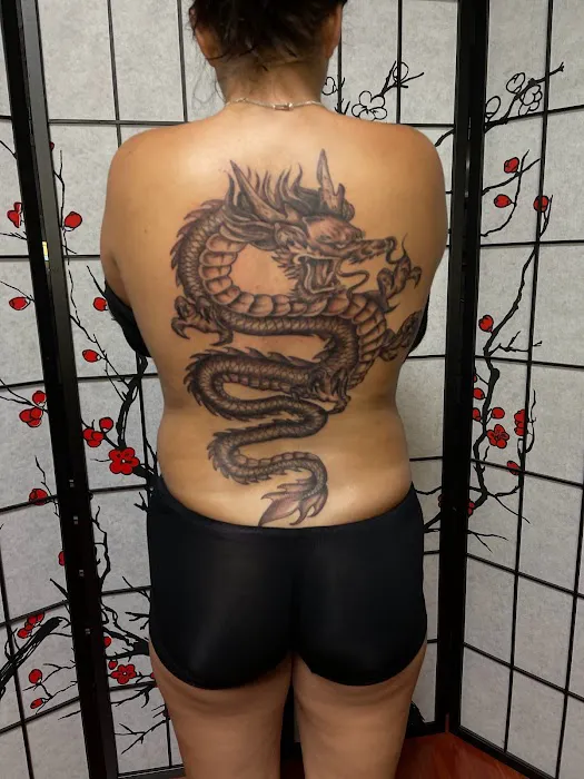Moval Inked 8