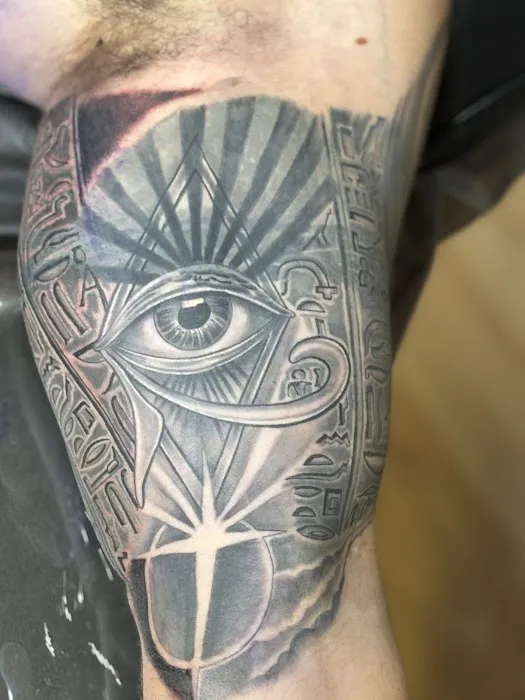 Showtime Tattoo Gallery 8
