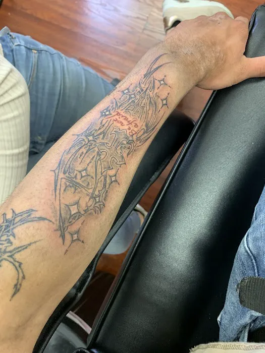 Jen's Tattoo Studio 1