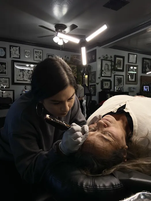 Roots Tattoo Studio 9
