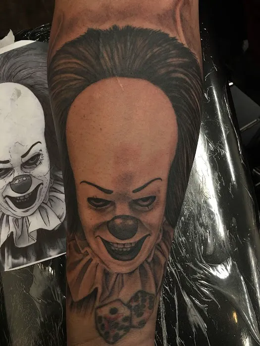 Roots Tattoo Studio 0