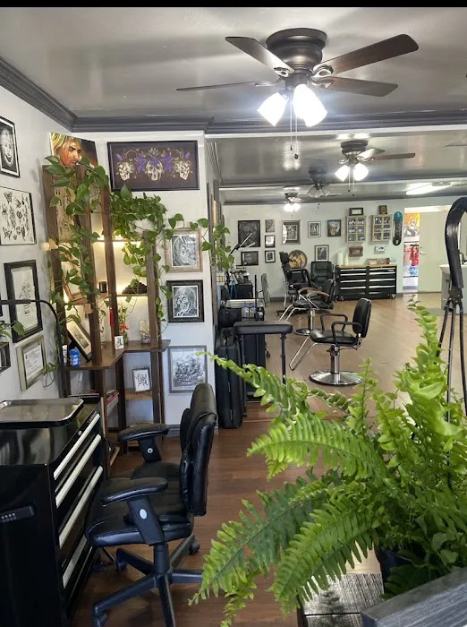 Roots Tattoo Studio 4