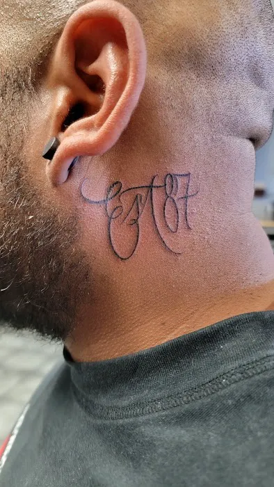 Dark Rose Tattoo Parlor 4