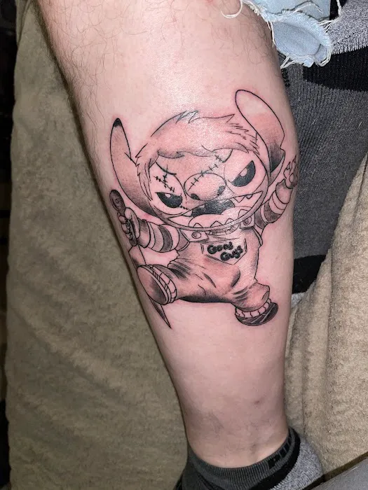 The Kollective Studio Tattoos & Piercings 0