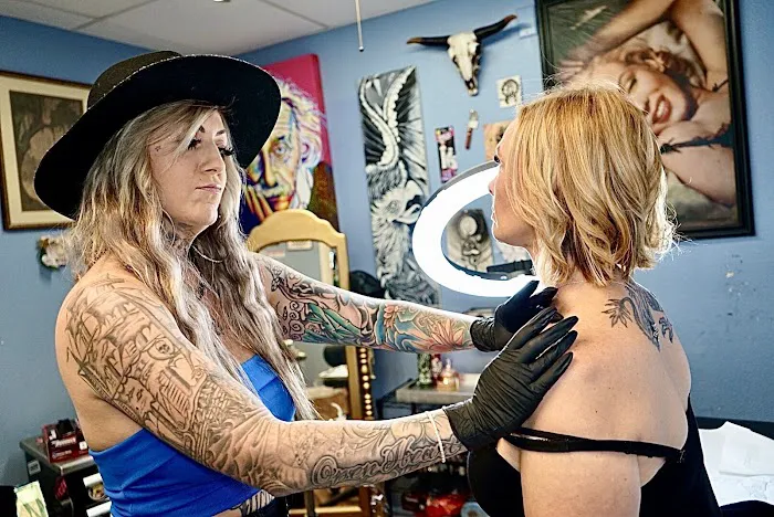 Famous Tattoo & Body Piercing 0