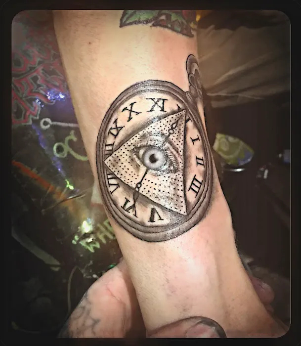 Painful Creations Tattoo Studio 5