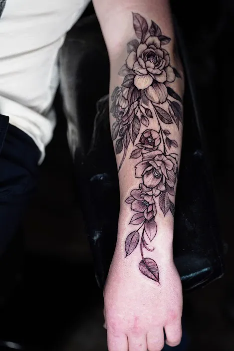 CON INK TATTOOS LLC 5