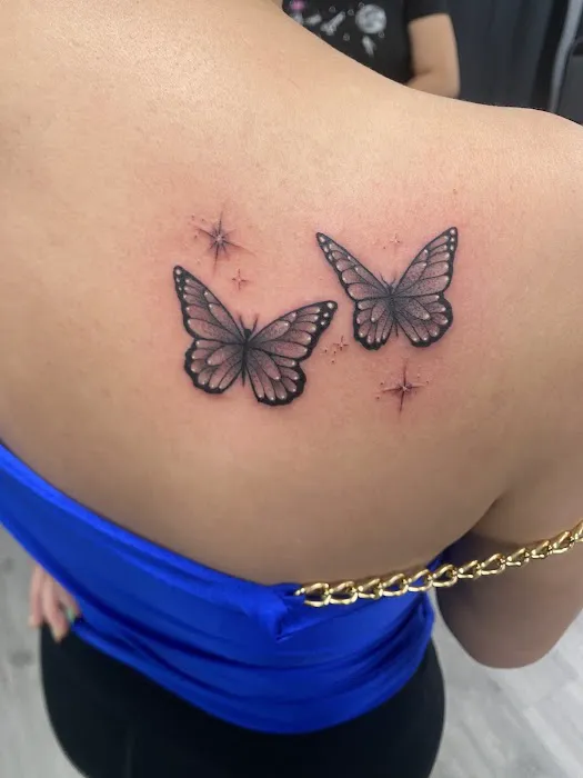 Los Plebes Tattoos & Piercings 4
