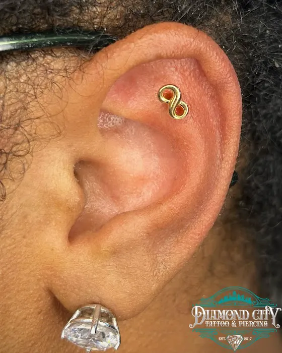 Diamond City Tattoo & Piercing 2