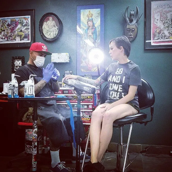 Picazo Tattoo Studio 6