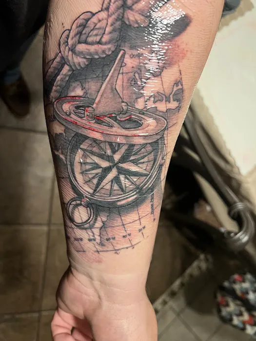 CAPTAIN TATTOO ART STUDIO 5