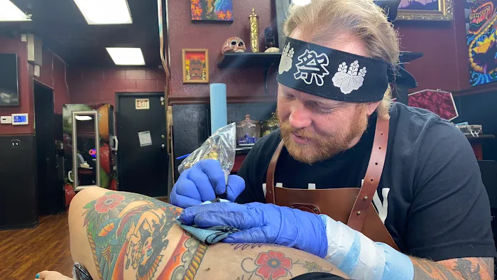 CAPTAIN TATTOO ART STUDIO 2