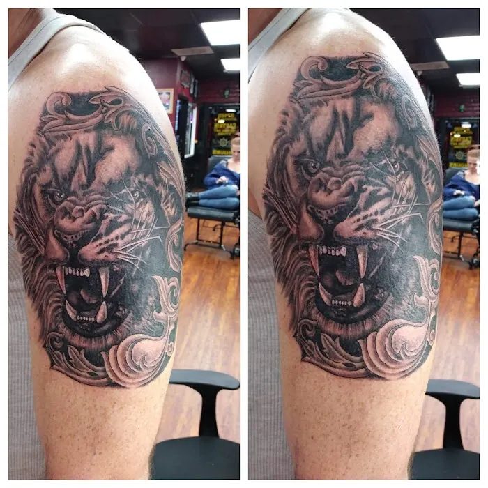 CAPTAIN TATTOO ART STUDIO 9