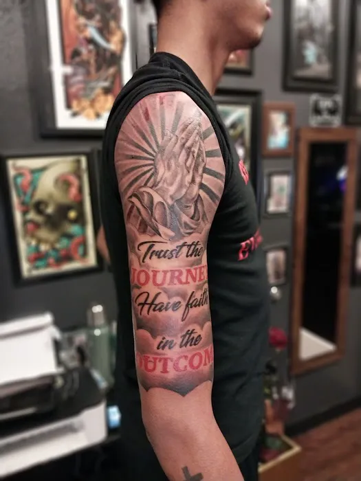 Cosmic tattoo studio 7