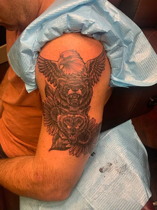 Cosmic tattoo studio 8