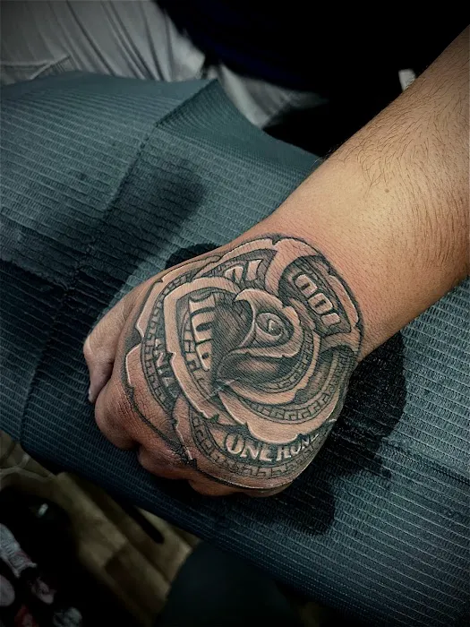Outlaw Tattoo Studio & Body Piercing 0