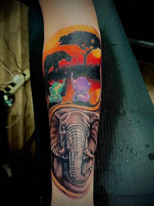 Outlaw Tattoo Studio & Body Piercing 7