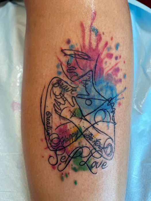 Outlaw Tattoo Studio & Body Piercing 8