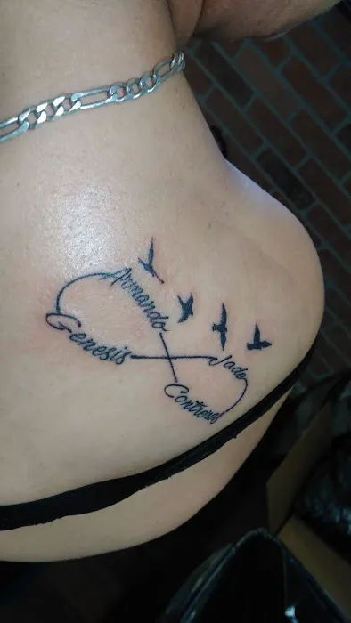 Art & Ink Tattoo Studio 1