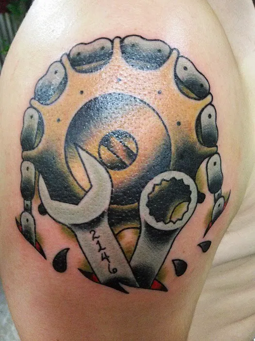 Born Free Tattoo Parlor 0
