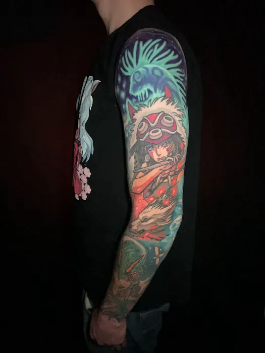 Plus Ultra Tattoo Studio 0