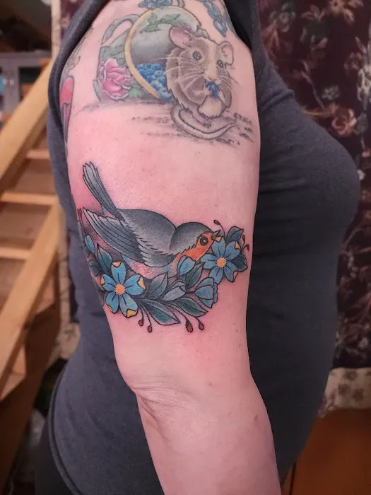 Freaks and Geeks Tattoo Studio 0