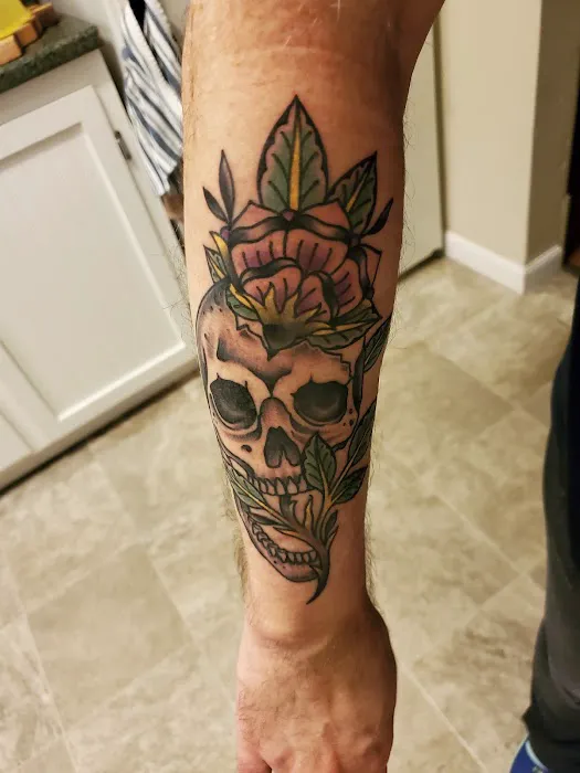 THE LITTLE TATTOO SHOPPE 2