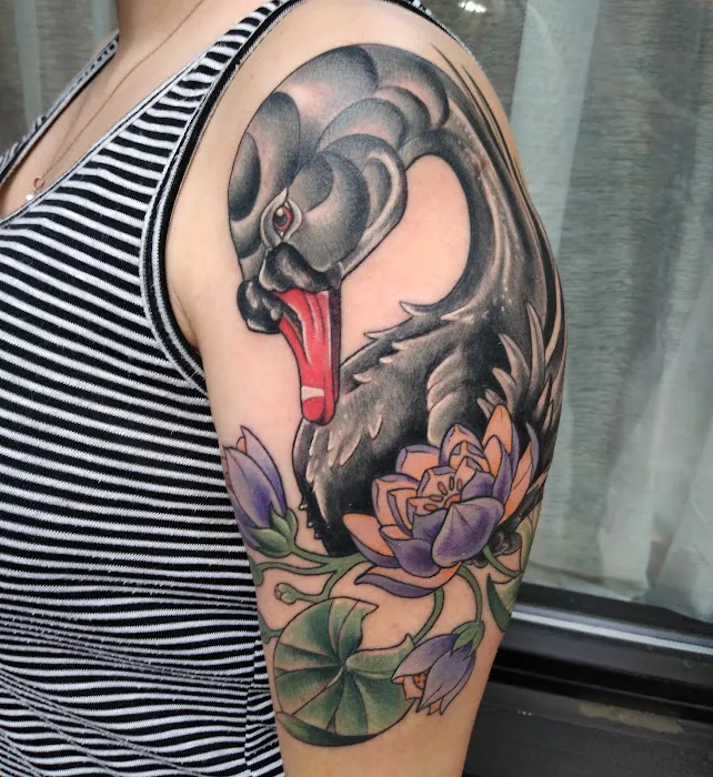La Petite Tattoo 6