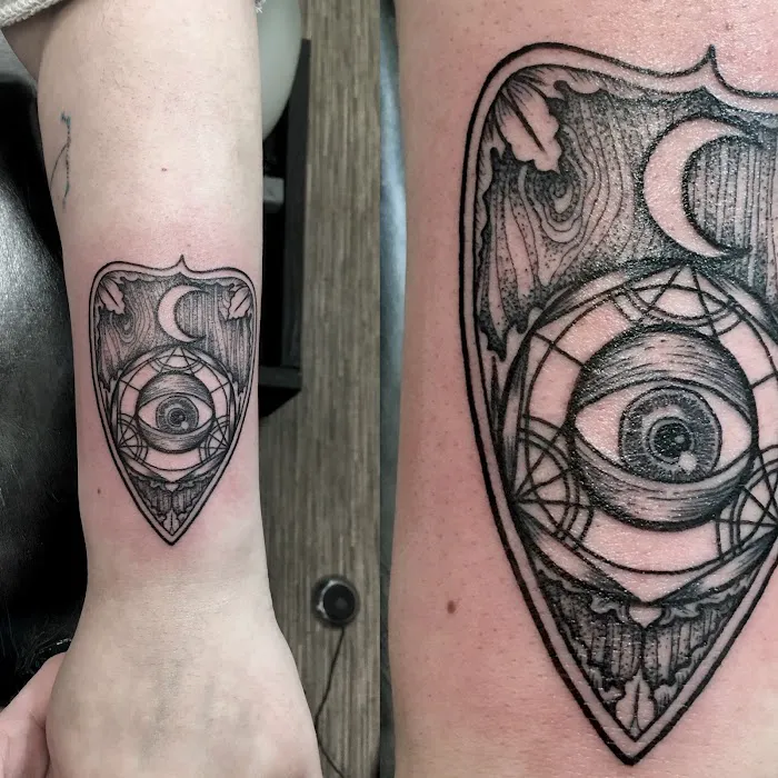 Obsidian Tattoo 0