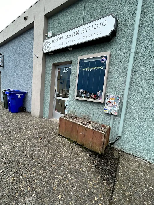 Brow Babe Studio - Cosmetic Brow & Tattoo Studio 5